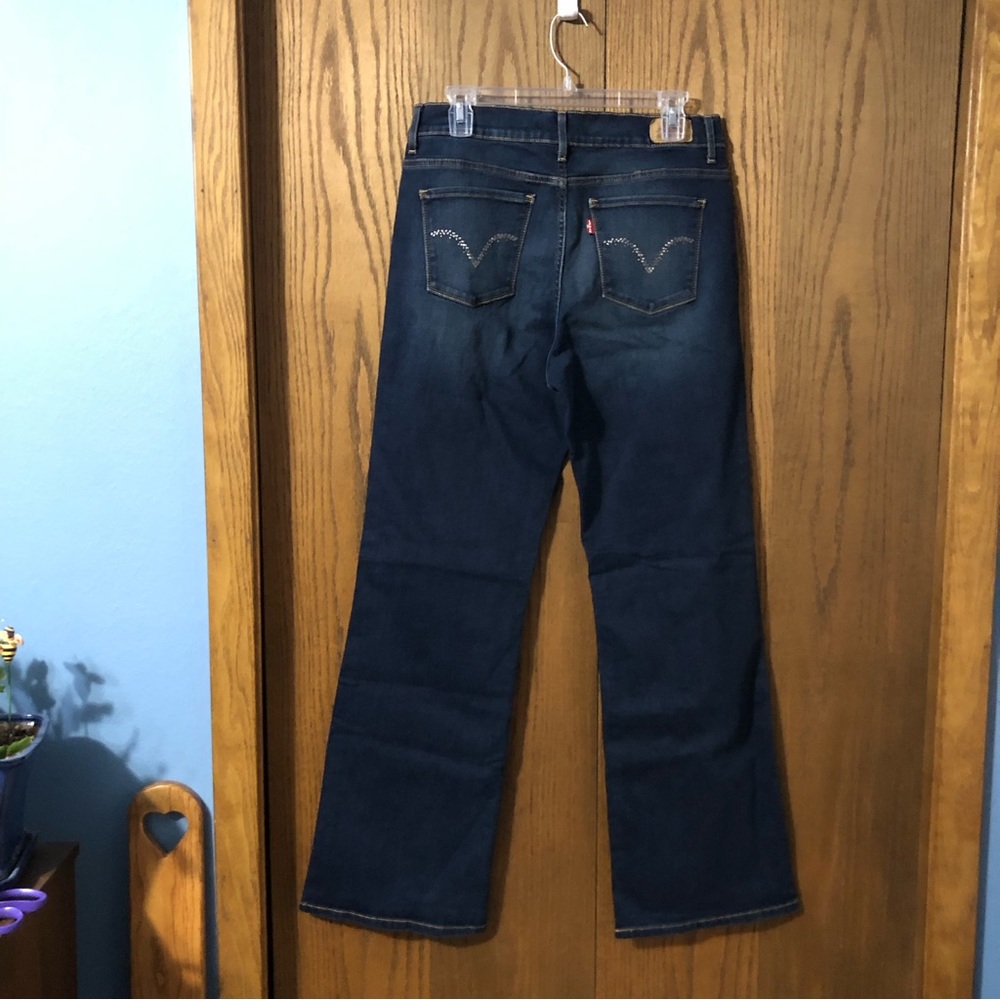 Levi’s perfectly slimming 512 boot cut jeans size 12M